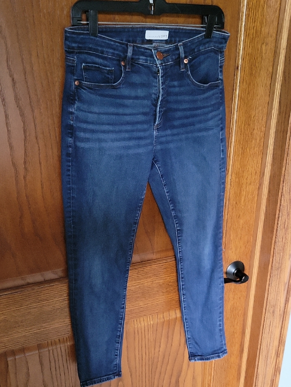 LOFT Indigo Curvy Skinny High-Rise Crop Jeans